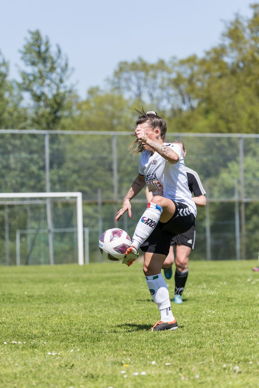 Bild 113 - F SV Henstedt Ulzburg - SV Fortuna Boesdorf : Ergebnis: 3:1